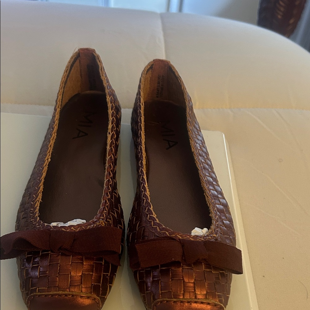 MIA Women's Chestnut Woven Loafers